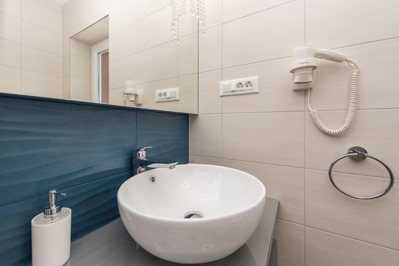 Luxury Apartments Garden Sukosan Exterior photo